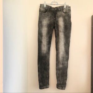 Gradient gray skinny mid rise stretchy jeans